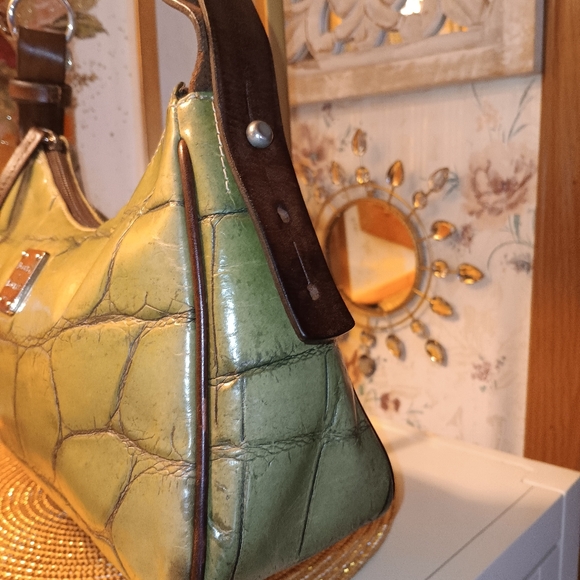BEAUTIFUL! DOONEY & BOURKE HOBO-OLIVE GREEN CROC EMBOSSED IN THE NILE COLLECTION - Picture 3 of 7